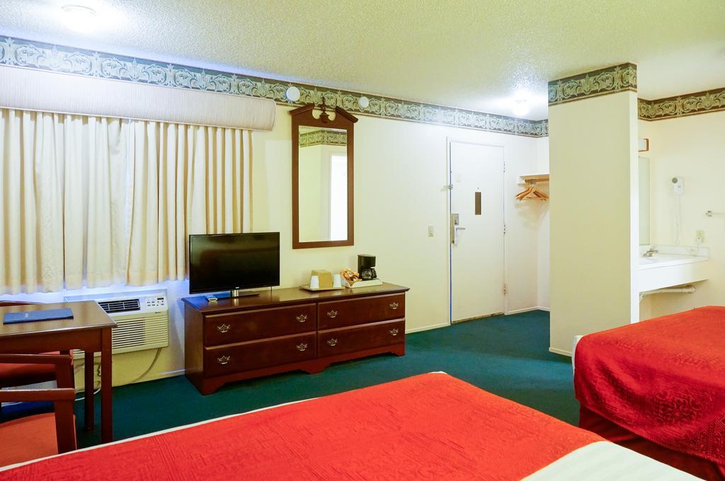 Courtesy Inn San Simeon Exterior foto