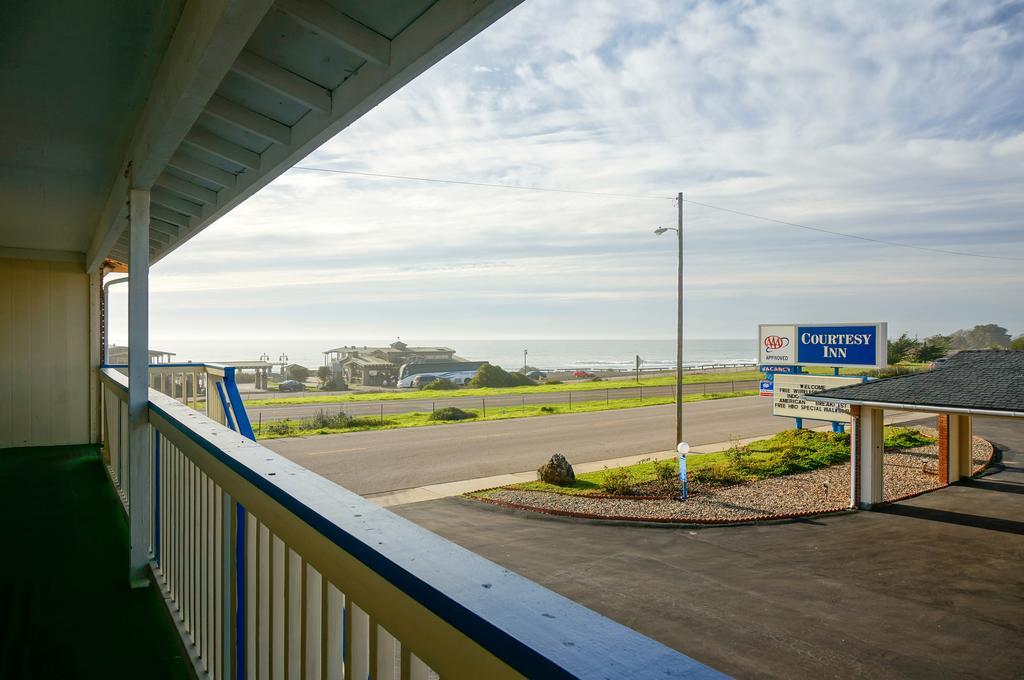 Courtesy Inn San Simeon Exterior foto